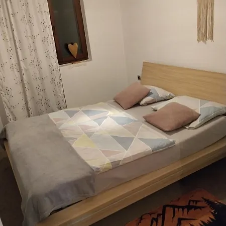 Planinski Dom Kal Guest house Dol pri Hrastniku